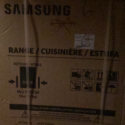 Oven With Grill/ Brand New In Box, Never Used