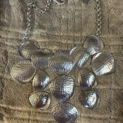 Gorgeous Chico’s Hammered Silver Tone Necklace 
