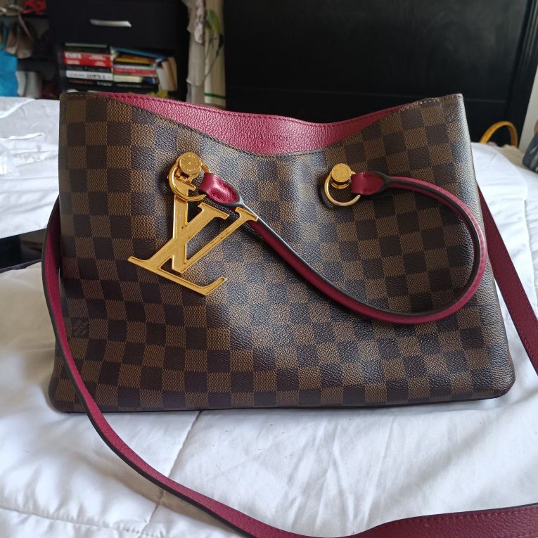 River Side Louis Vuitton Bag for Sale in San Diego, CA - OfferUp