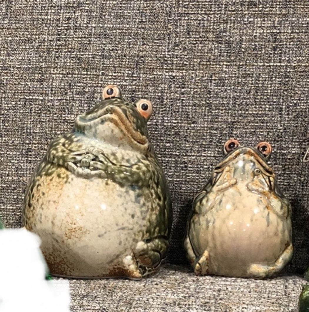 Vintage 2P CS Of Decorative Frogs