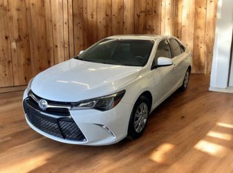 2017 Toyota Camry Se hybrid