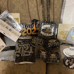 Reduced Some More!!Black And Gold  2021 Graduation Items, need them gone  !