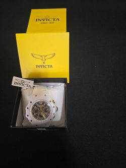 -White Authentic Men Watch
