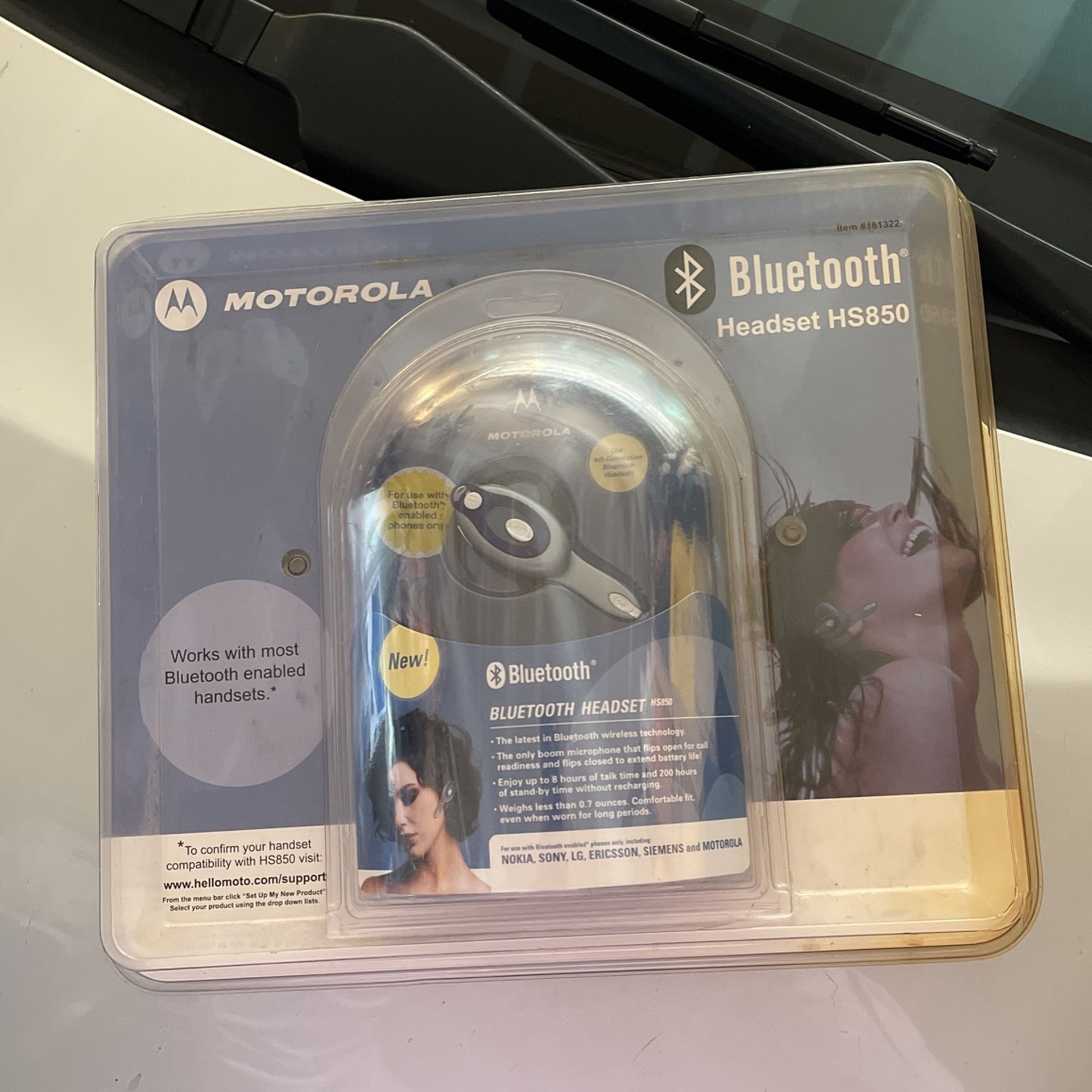 Vintage Motorola Bluetooth Headset HS850 Silver/Blue Ear-Hook Headsets NOS 