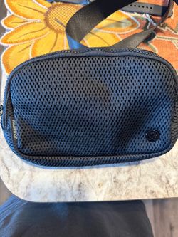 Lululemon Belt bag