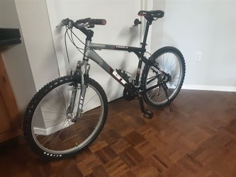 Perfect .....GT AVALANCHE 3.0. Large Frame new tires