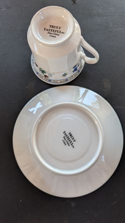 Truly Tasteful Fine China Floral Cup & Saucer Set, White/Multicolor 2-Piece