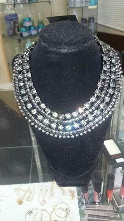 Beautiful necklace by guess