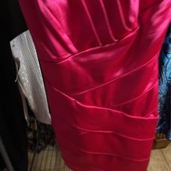 Pink sleeveless cocktail dress
