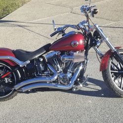 Harley Davidson Breakout Fxsb