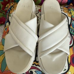 UGG Women's Zayne Crossband Sandals