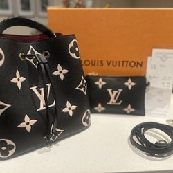 AUTHENTIC LV Bicolor Monogram Empreinte Leather Flower 