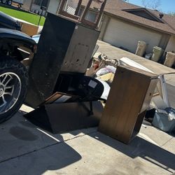 Free Chairs And Other Random Things 