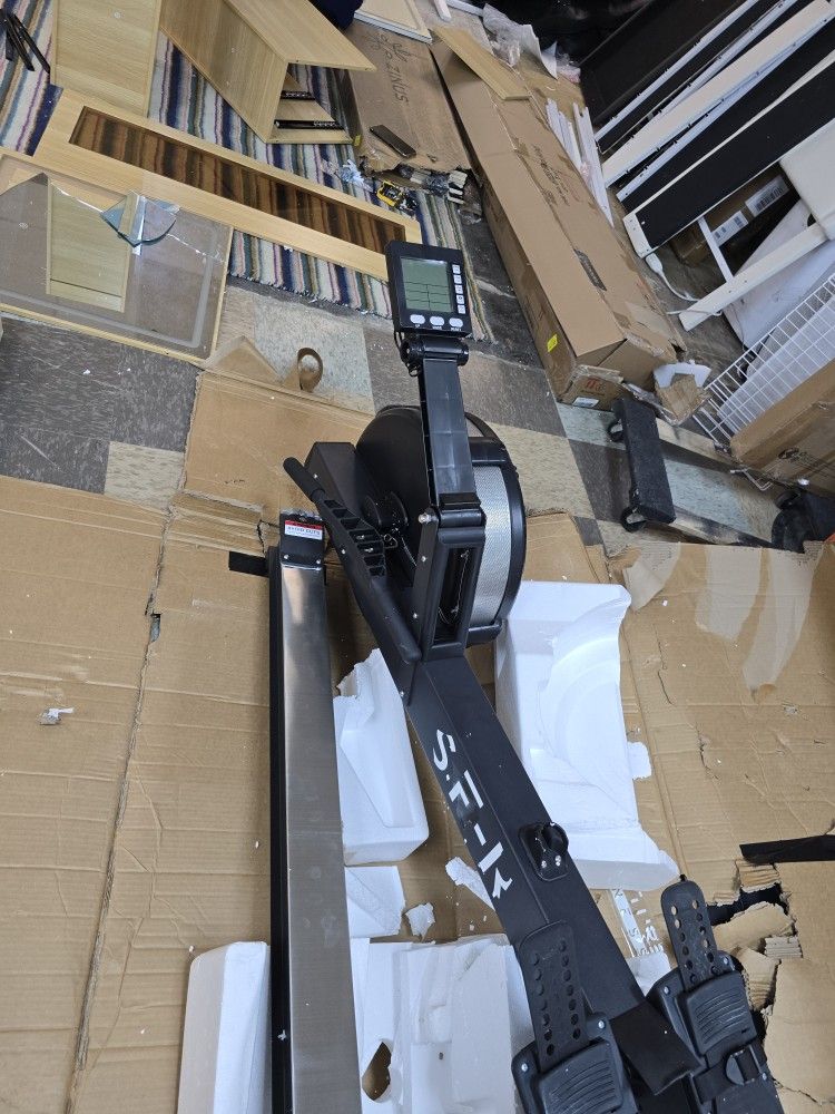 Only Missing Front Legs 
New signature fitness indoor rowing machine, 10-level air resistance rower with lcd monitor, adjustable seat & footrests, qui