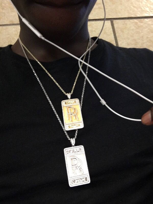 Real shyne jewelers rolls royce pendant with rope chain