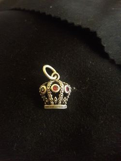 Crown pendant. 925 Silver. Fullerton.