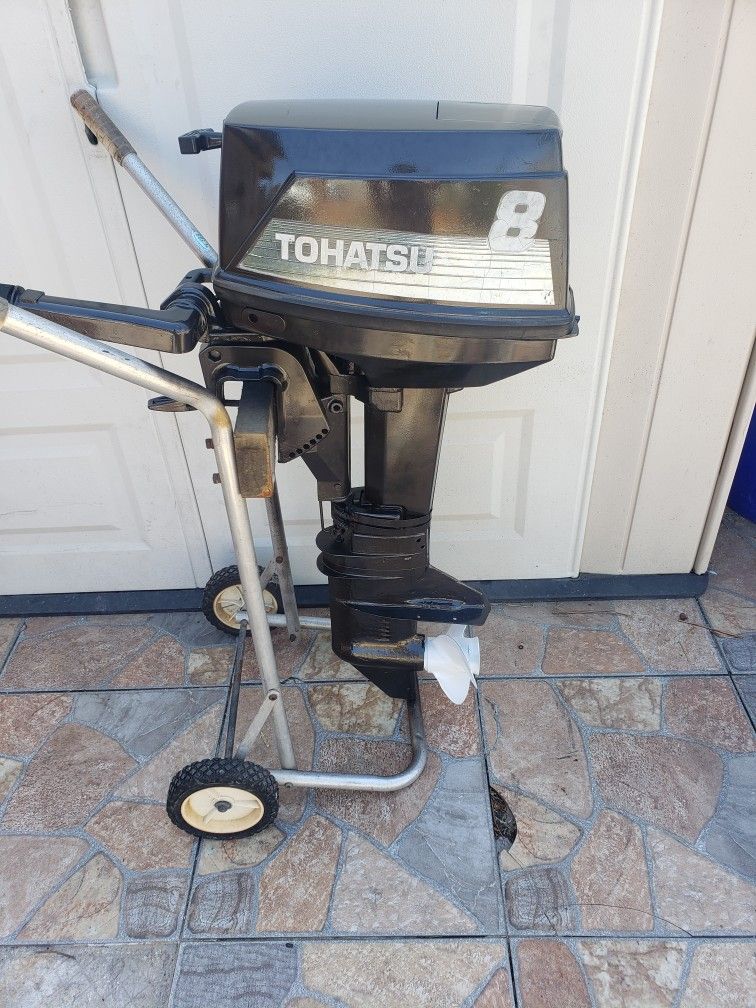 Photo Outboard Motor Tohatsu M8B 2002