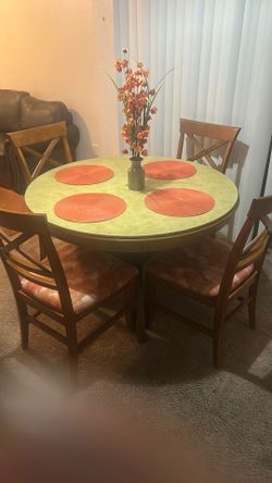 Kitchen Table And Chairs