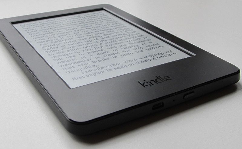 Kindle Paperwhite E-reader 7th Generation - Black, 6"