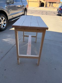 Bar table