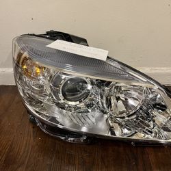 2008-2011 Mercedes Benz C350 Headlight Assembly Passenger Side