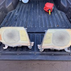 2006 Tacoma Headlights - NOT FREE - BEST OFFER!