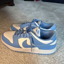 Nike low dunk unc blue - Size 9.5 men’s 