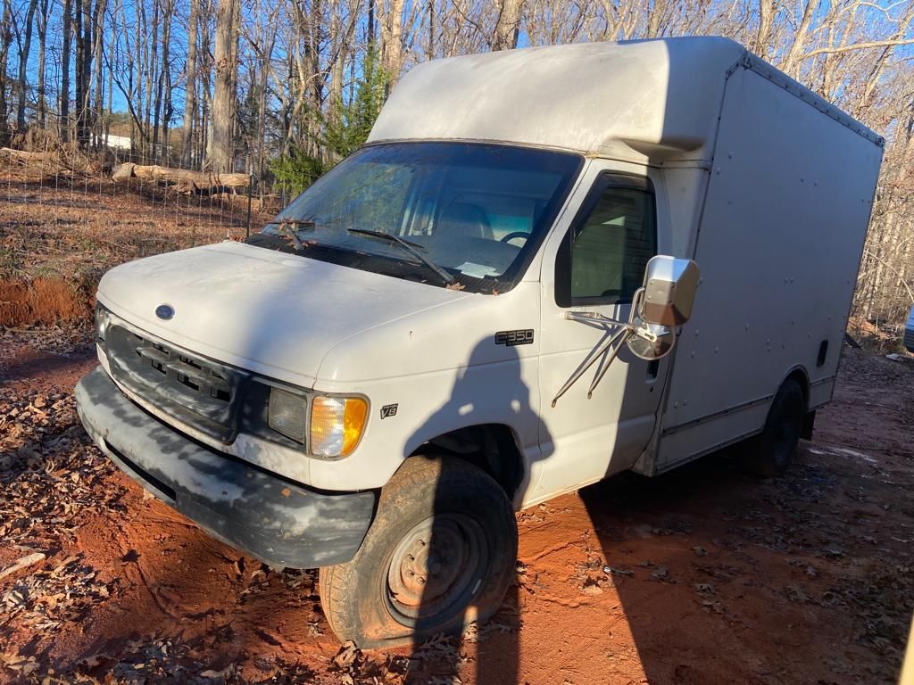 2000 Ford E-350