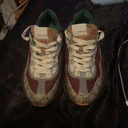 Gucci Shoes 