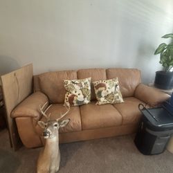Sofa Set $275