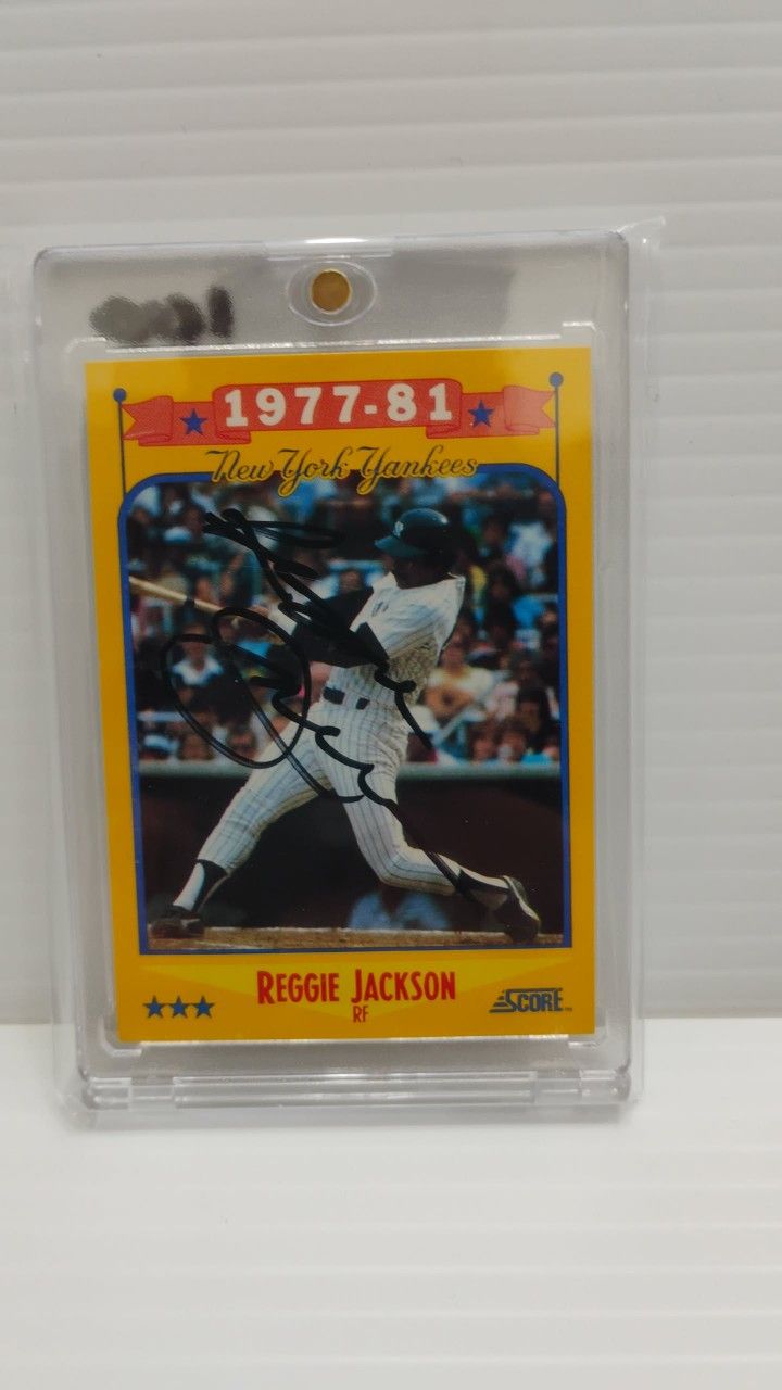 Reggie Jackson Hall Of Fame Autographed Card
