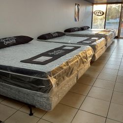 KING PLUSH MATTRESS AND BOX SPRING SPECIAL 