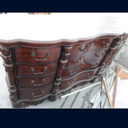Wood Dresser