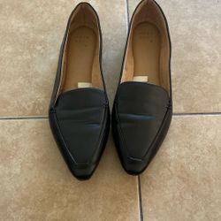 New Day Flats Size 9.5 