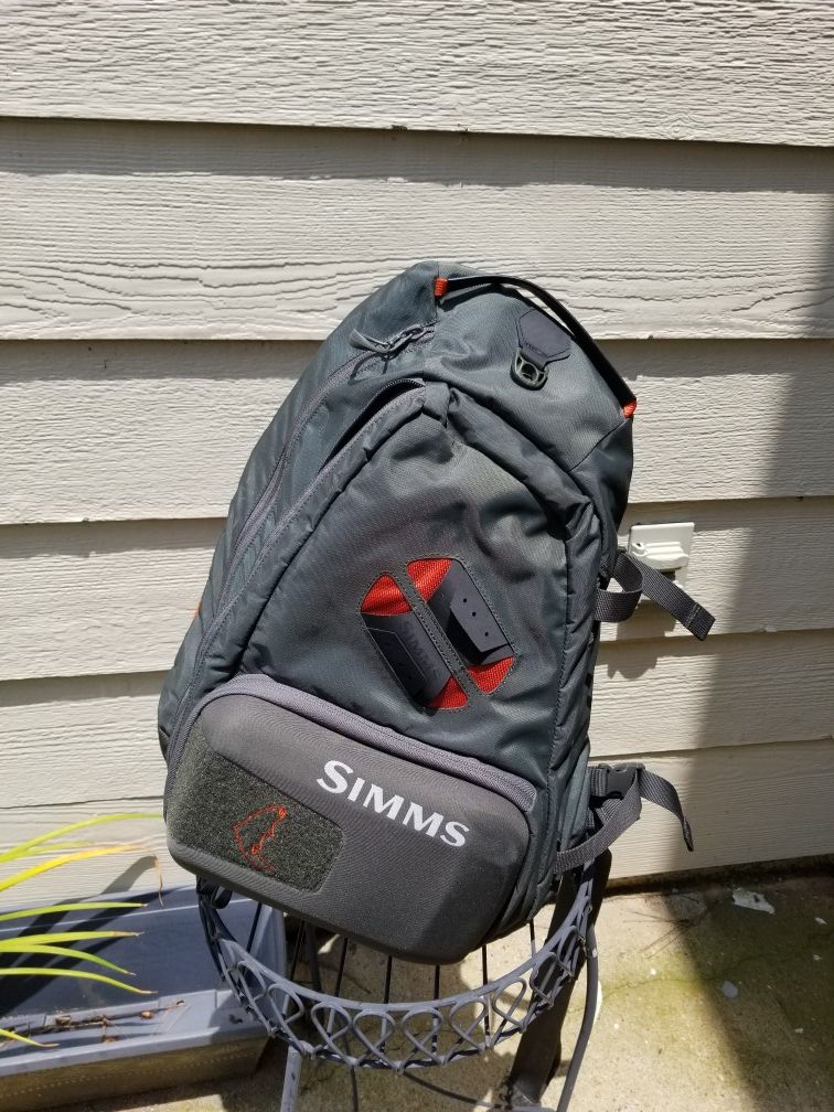 Simms headwaters day pack top