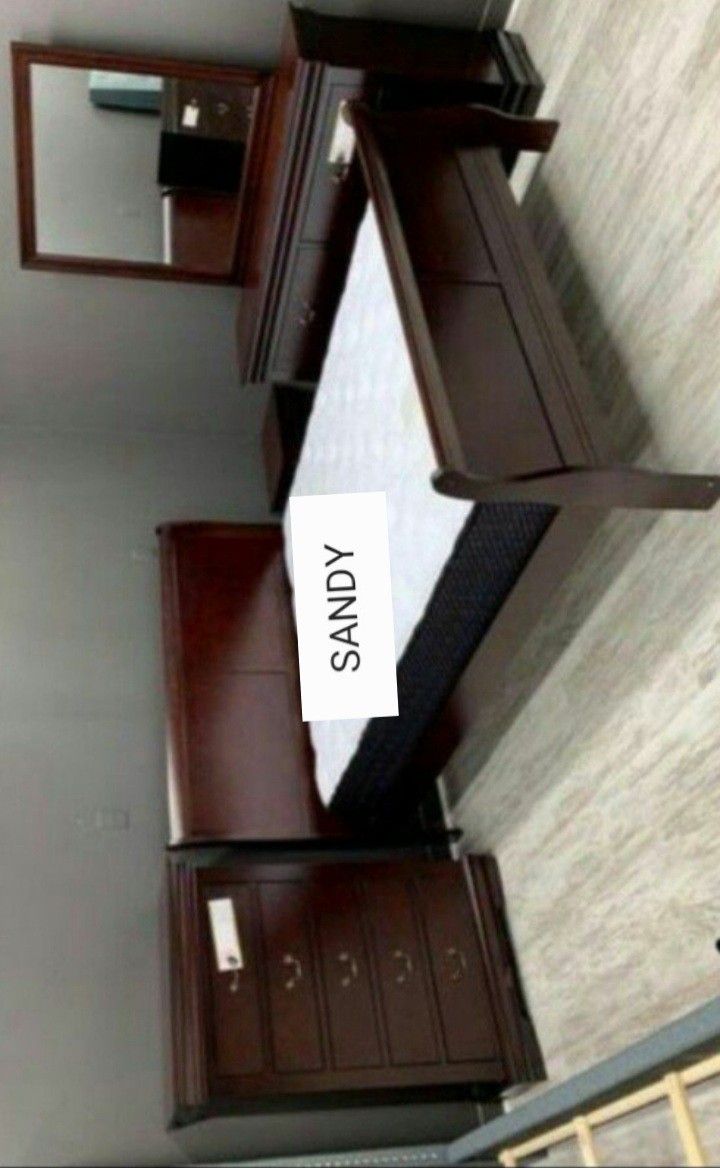 Brand New Louis Philip Cherry Sleigh Bedroom Set
🦋Queen King Twin Full 🦋 Bed Dreser Miror İncludes Nightstand🦋SAME-DAY FREE DELIVERY