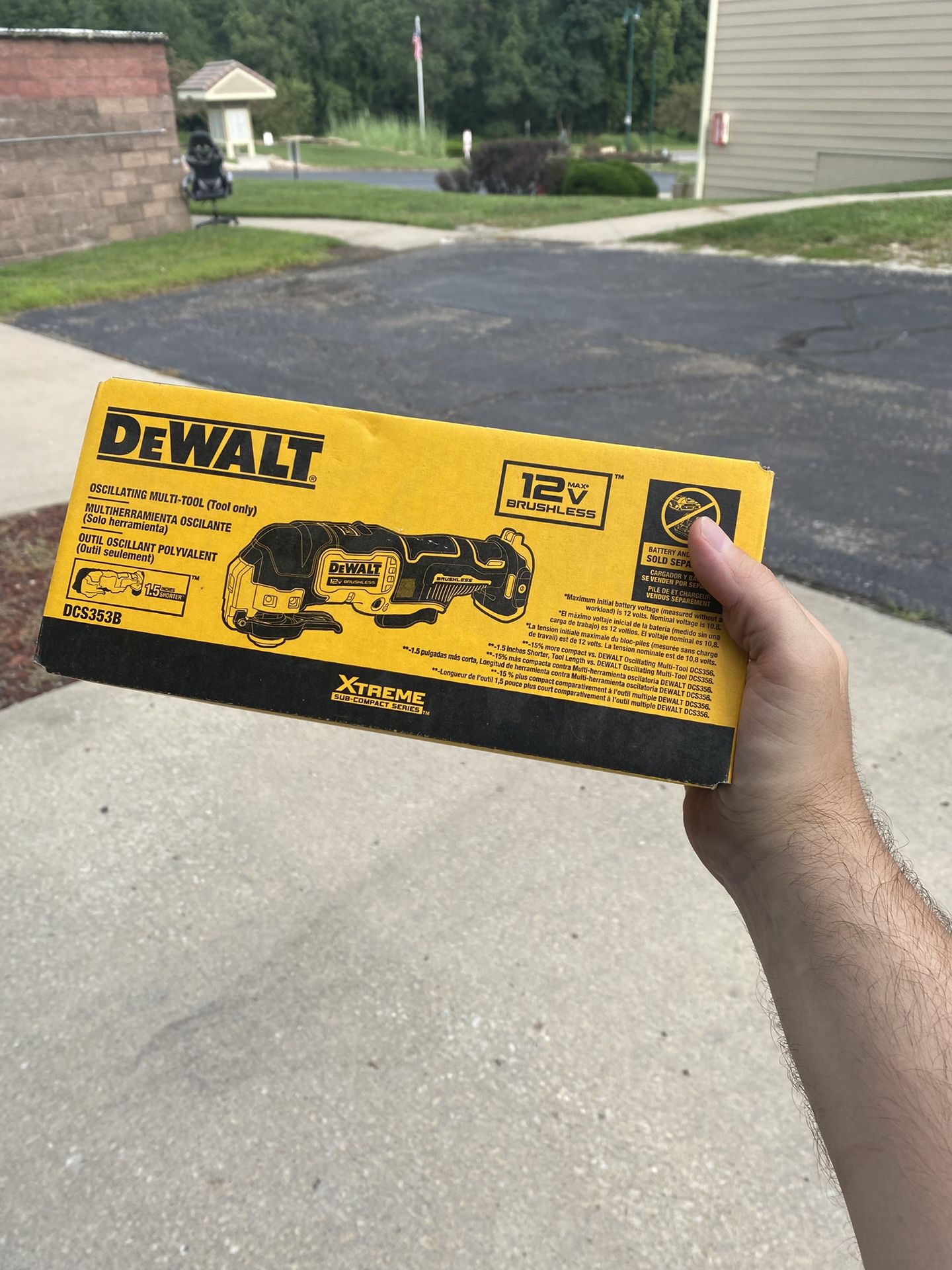 Moving sale