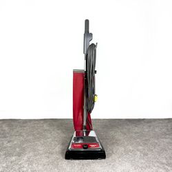 Sanitaire Commercial - Contractor Series Heavy Duty Vacuum Cleaner