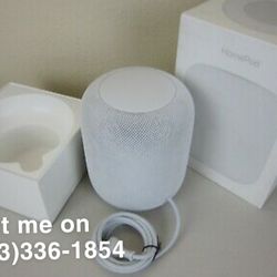 BARELY used, Apple HomePod Voice Enabled Smart Assistant - White
