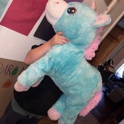 GIANT UNICORN PLUSHIE $5 Good Condition 