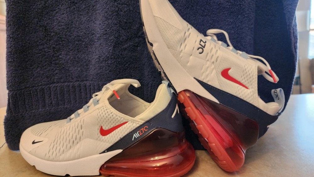 Nike Air MAX 270 Red White Blue