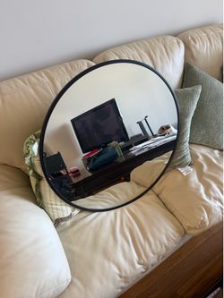 Round Wall Mirror Black 28”