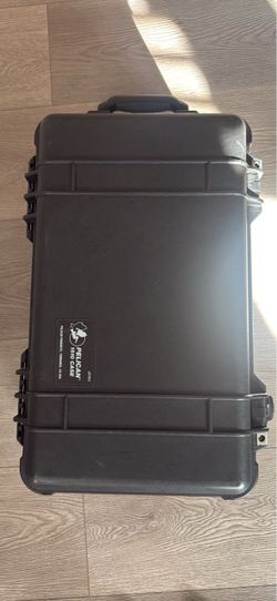 Pelican 1510 case with wheels no foam
