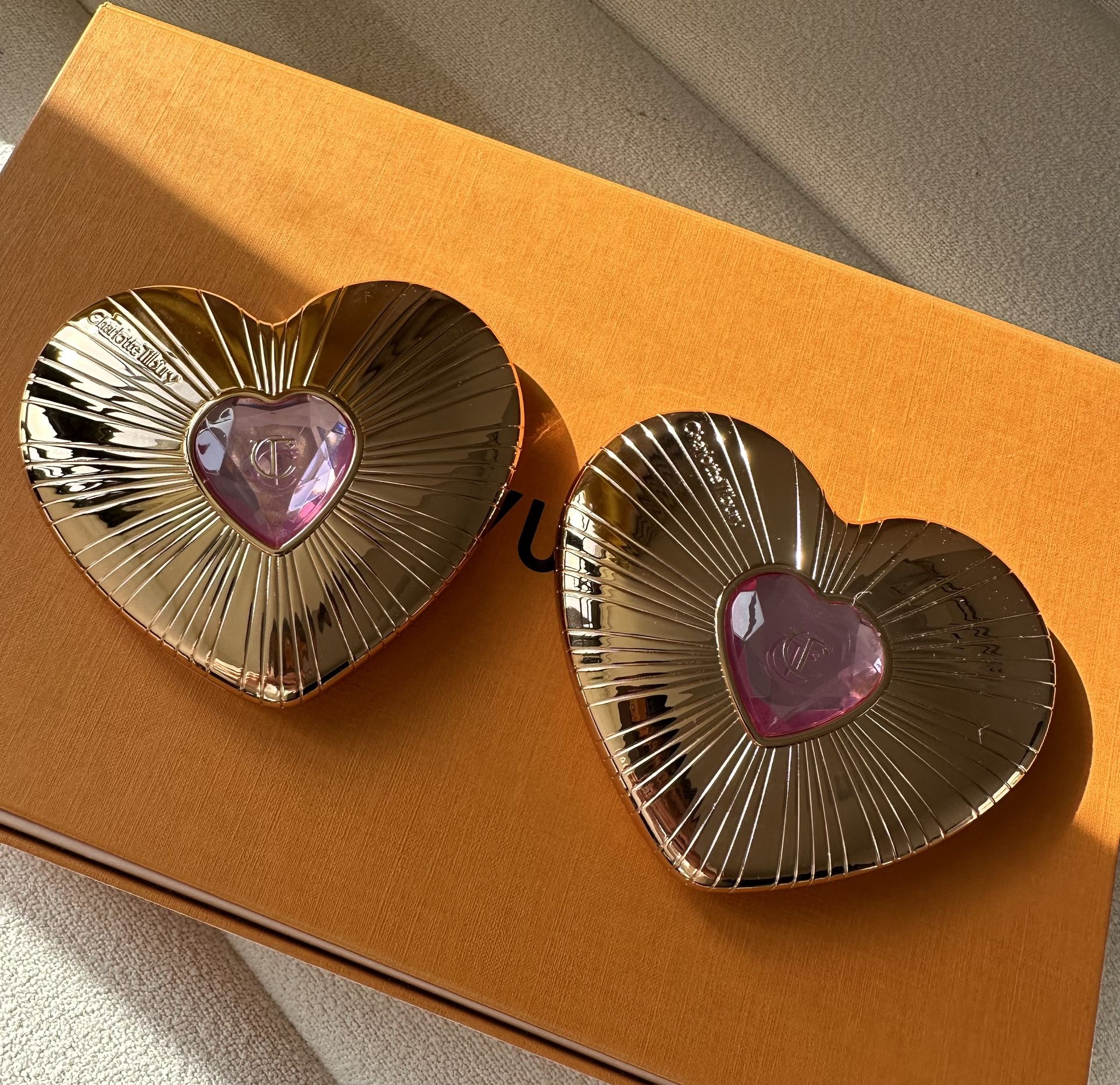 Heart-Shaped Duo Blush Palette – New Sealed