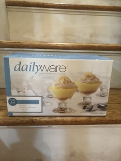 Dailyware 25 Piece Mini Flare Dessert Set NEW
