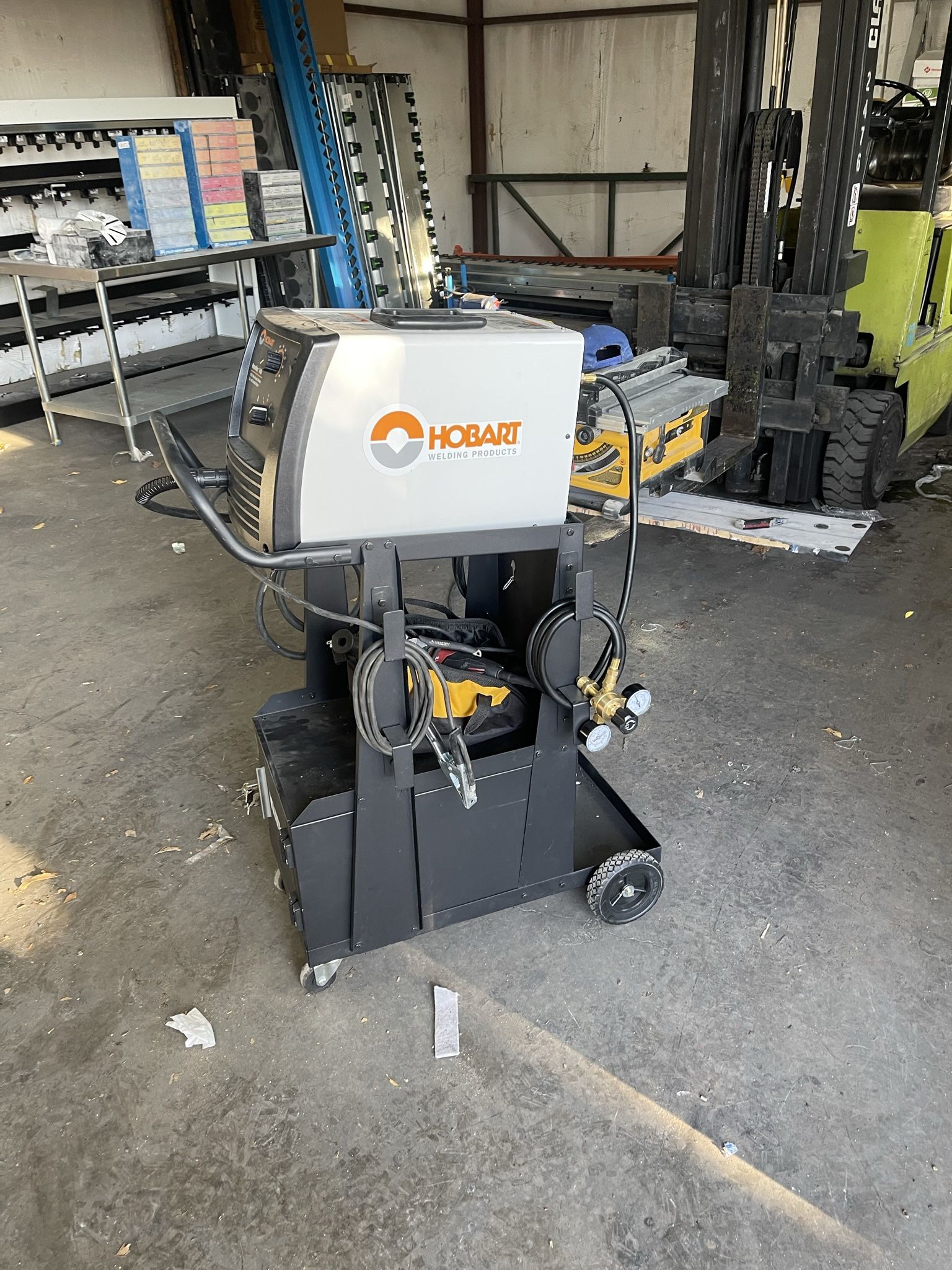 Hobalt Mig Welder With Cart