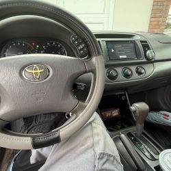 2004 Toyota Camry 