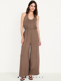 Women halter jumpsuit New Size Small (strech) -