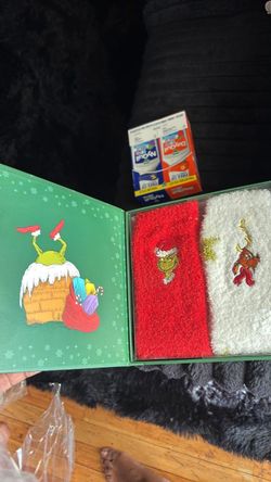 Grinch Christmas Socks Gift Box Set