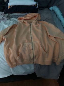 Hoodie zip up jacket embroidered Chicago skyline on the back